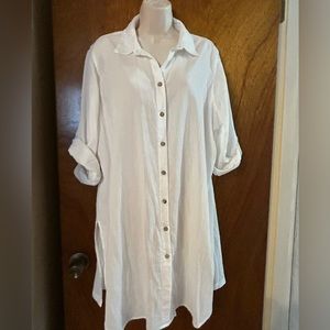 Long sleeved Chico’s oversized button up blouse
